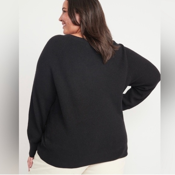 NWT! Women’s Black V-Neck Shaker-Stitch Cocoon Sweater - Multiple Sizes - Picture 7 of 8